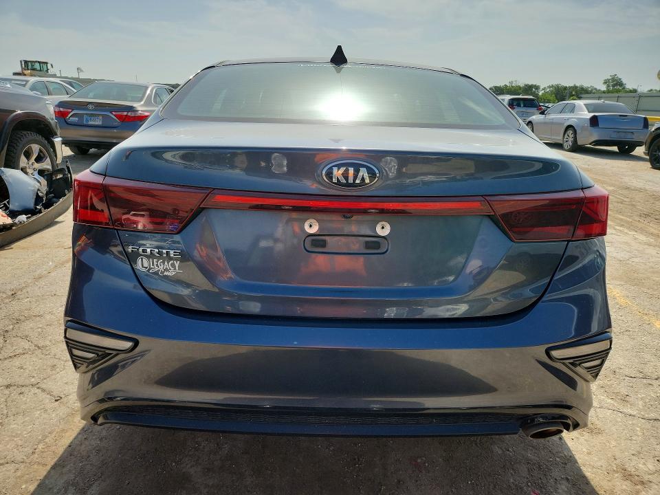 Photo 6 from auction – 2021 KIA FORTE with VIN 3KPF24AD5ME350380
