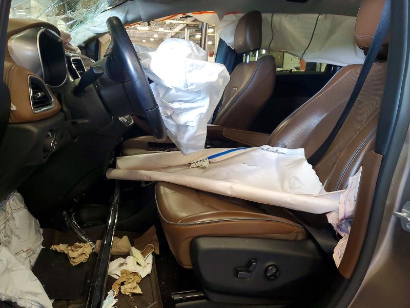 Photo 7 from auction – 2018 CHRYSLER PACIFICA with VIN 2C4RC1GG7JR163436