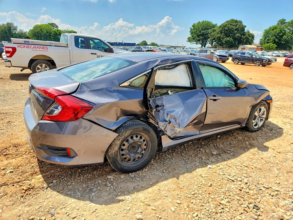 Photo 3 from auction – 2016 HONDA CIVIC with VIN 2HGFC2F51GH502670