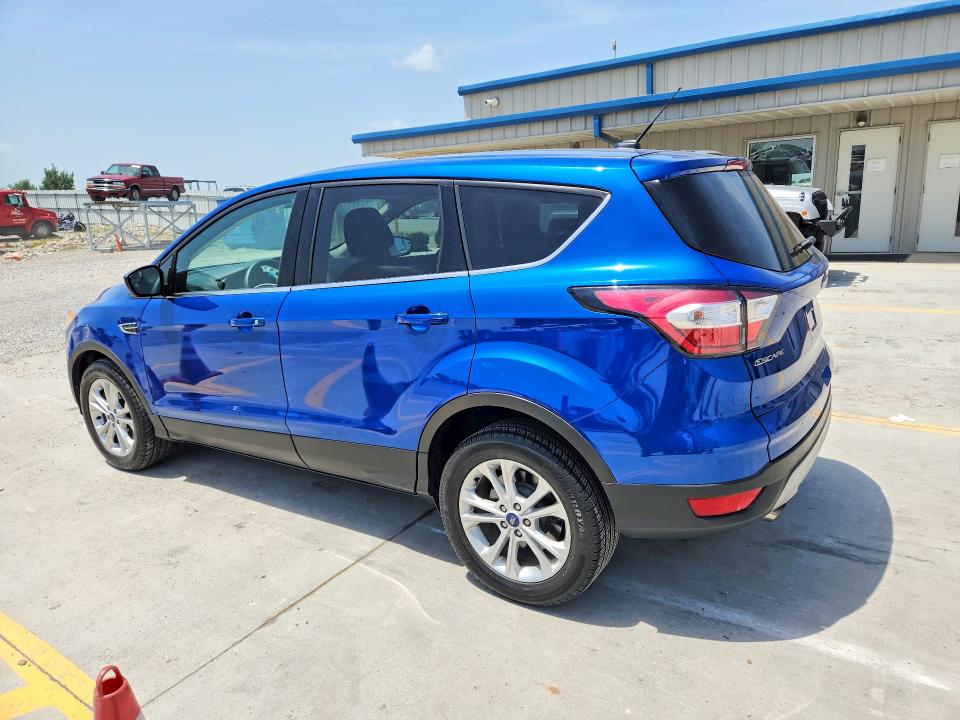 Photo 2 from auction – 2017 FORD ESCAPE with VIN 1FMCU0GD6HUE05516