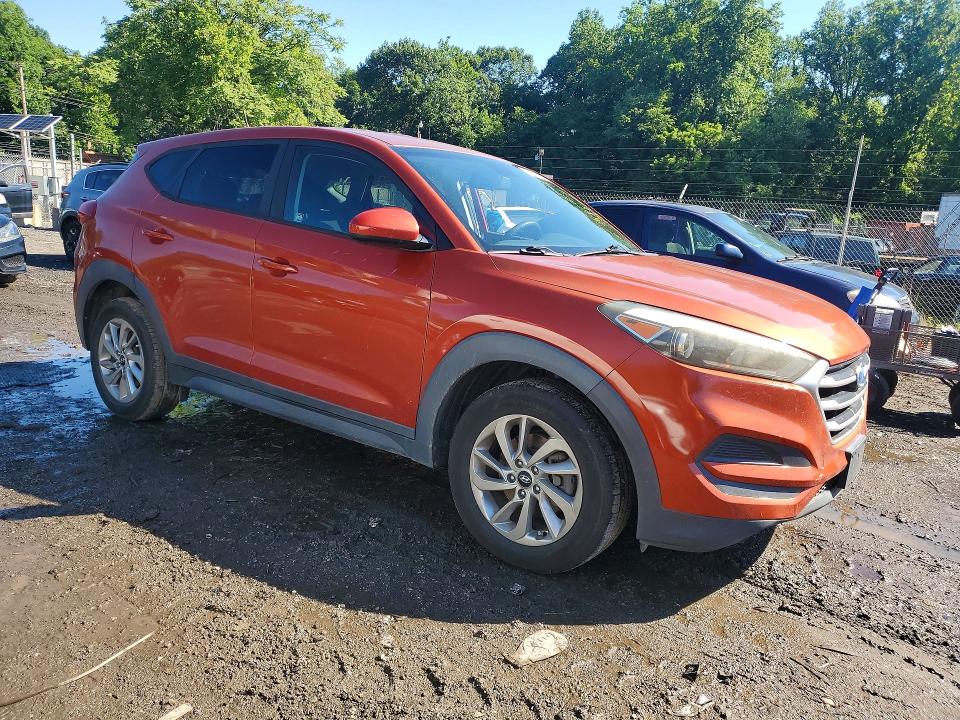 Photo 4 from auction – 2017 HYUNDAI TUCSON with VIN KM8J23A46HU289905