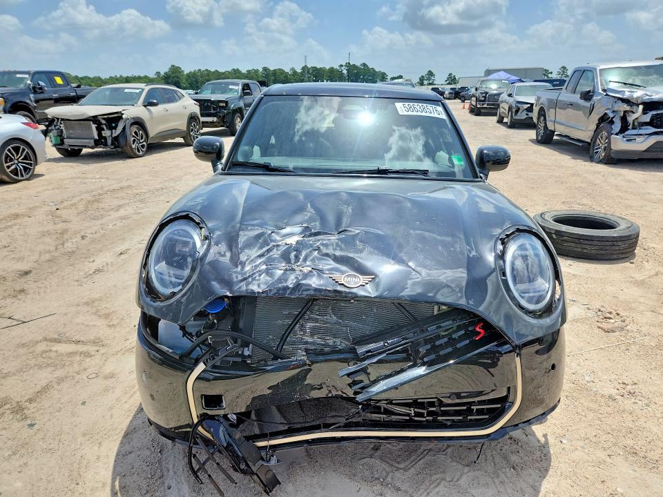 Photo 5 from auction – 2026 MINI COOPER with VIN WMW53GD08T2X96938