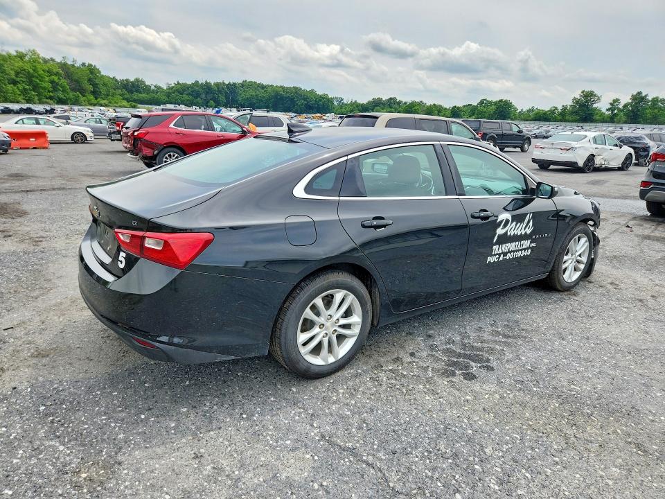 Photo 3 from auction – 2017 CHEVROLET MALIBU with VIN 1G1ZE5ST5HF128443