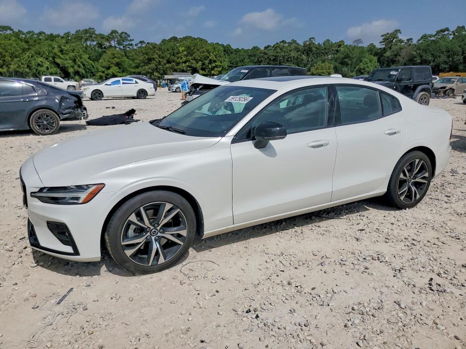 2024 VOLVO S60 - Търг №59129256