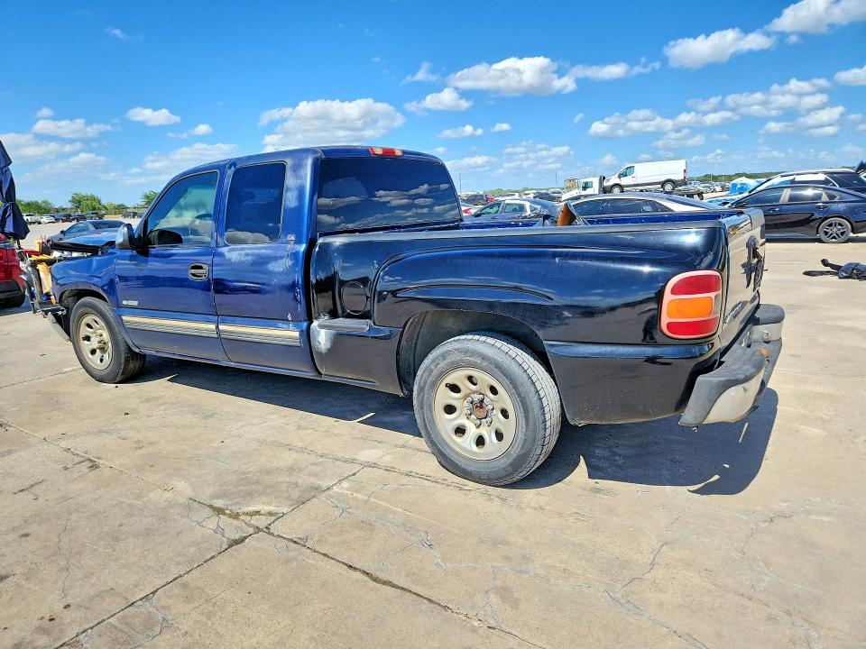 Photo 2 from auction – 2000 CHEVROLET SILVERADO with VIN 2GCEC19T0Y1171377