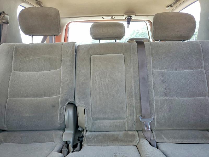 Photo 10 from auction – 2002 TOYOTA SEQUOIA with VIN 5TDBT44A32S056458