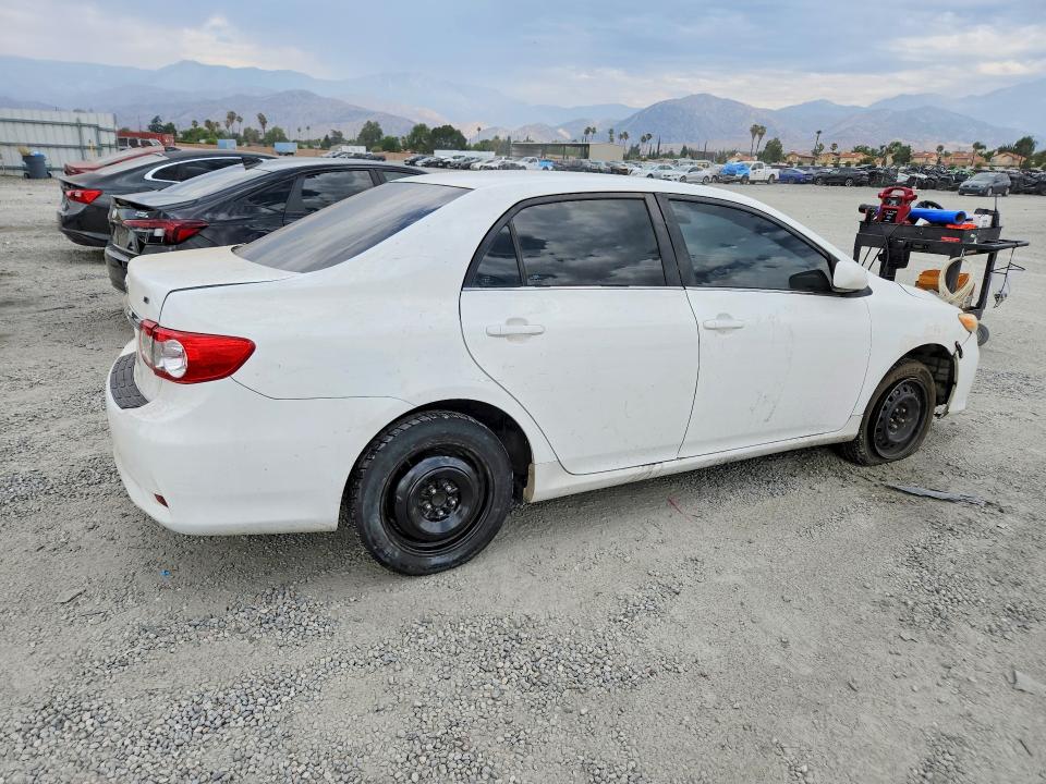 Photo 3 from auction – 2013 TOYOTA COROLLA with VIN 5YFBU4EE5DP180290