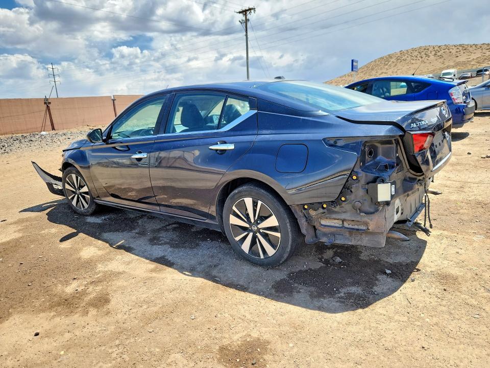 Photo 2 from auction – 2021 NISSAN ALTIMA with VIN 1N4BL4DV1MN414092