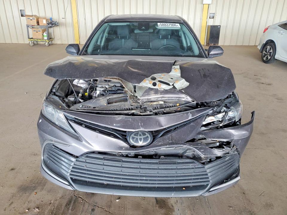 Photo 5 from auction – 2023 TOYOTA CAMRY with VIN 4T1C11AK0PU162189