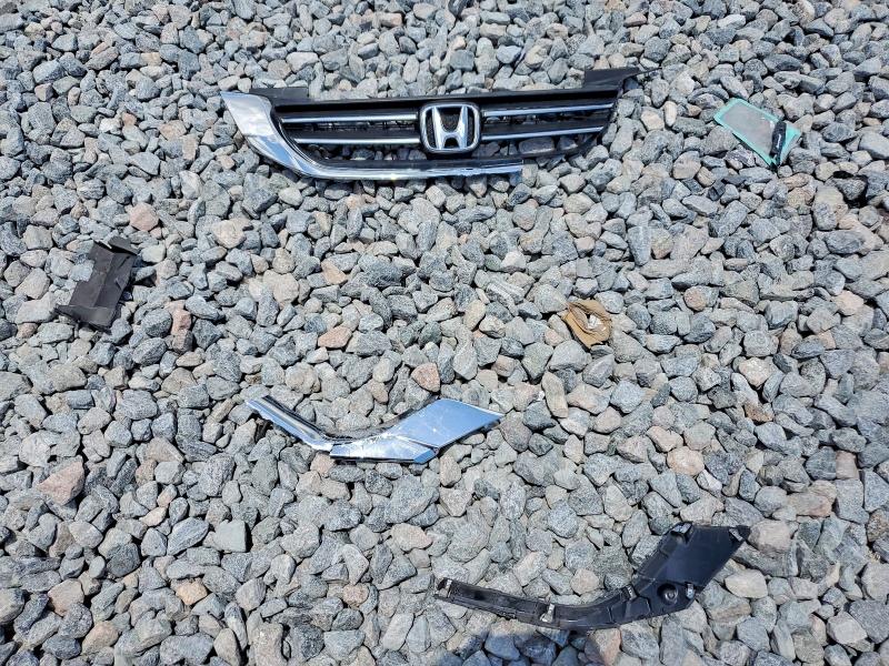 Photo 12 from auction – 2015 HONDA ACCORD with VIN 1HGCR2F30FA012556