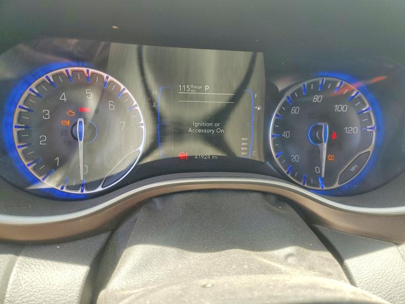 Photo 9 from auction – 2022 CHRYSLER VOYAGER with VIN 2C4RC1CGXNR204931