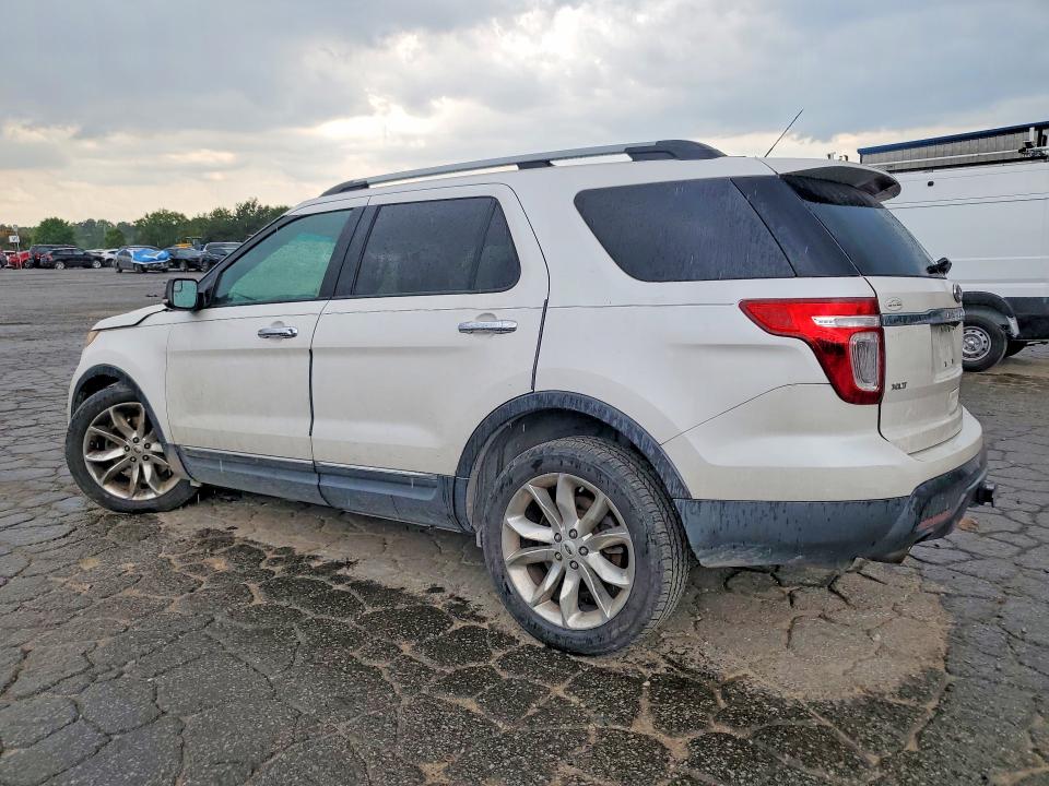 Photo 2 from auction – 2014 FORD EXPLORER with VIN 1FM5K7D8XEGB88318