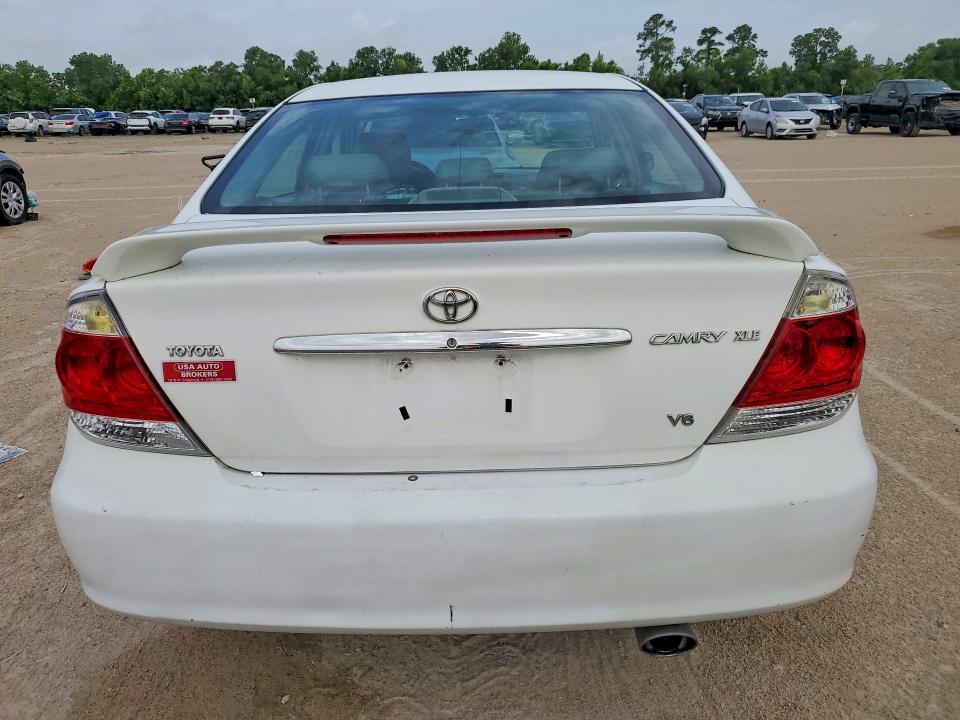 Photo 6 from auction – 2005 TOYOTA CAMRY with VIN 4T1BF30K45U092865