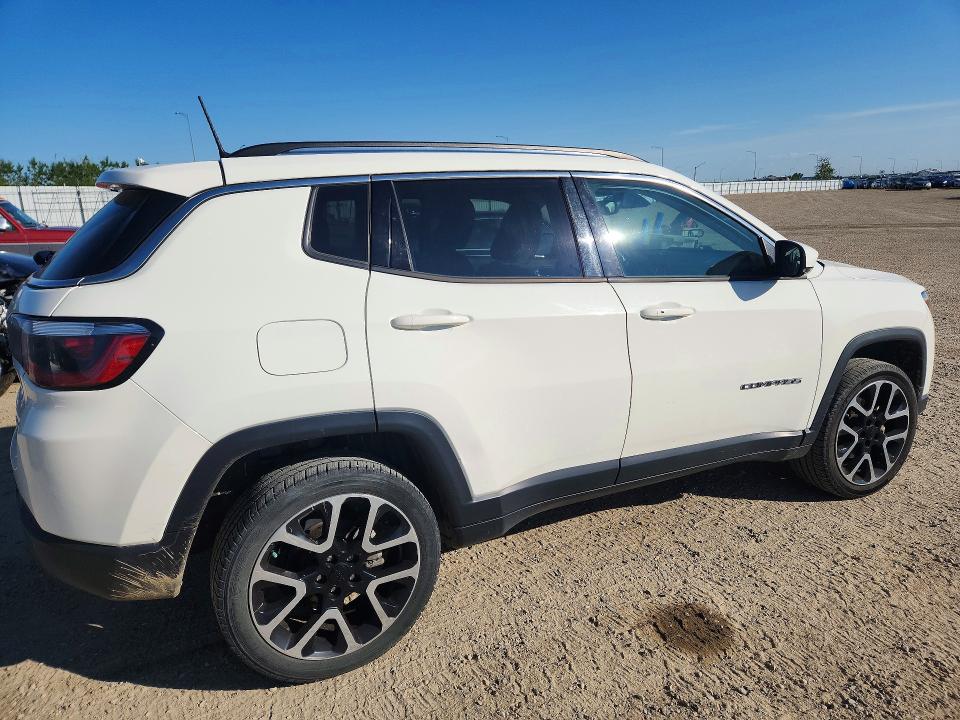 Photo 3 from auction – 2018 JEEP COMPASS with VIN 3C4NJDCB4JT117768