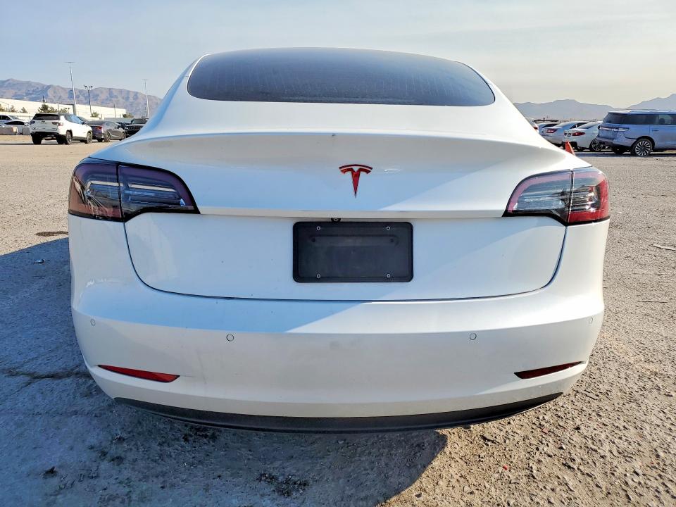 Photo 6 from auction – 2019 TESLA MODEL 3 with VIN 5YJ3E1EA3KF326384