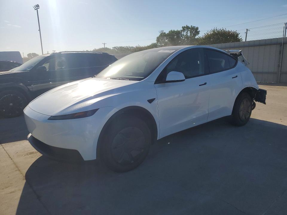 TESLA MODEL Y 2026 with VIN 7SAYGDED9TA596877 - Photo from auction