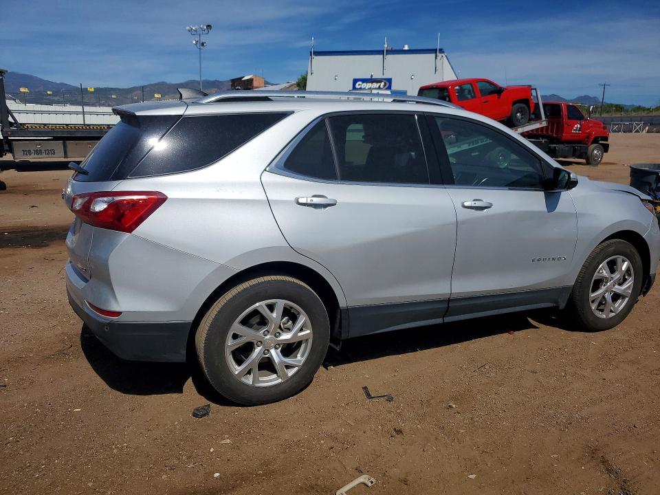 Photo 3 from auction – 2019 CHEVROLET EQUINOX with VIN 3GNAXVEX0KL123510