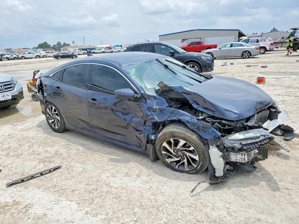 Photo 4 from auction – 2017 HONDA CIVIC with VIN 2HGFC2F74HH531860