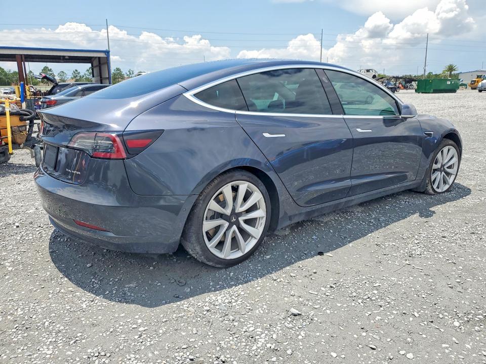 Photo 3 from auction – 2019 TESLA MODEL 3 with VIN 5YJ3E1EB5KF453582