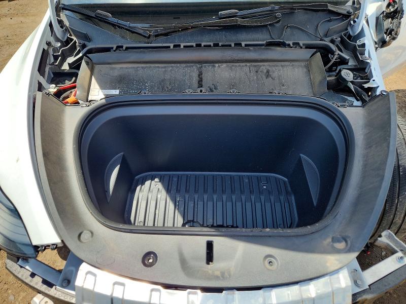 Photo 11 from auction – 2024 TESLA MODEL Y with VIN 7SAYGDEE6RA259598
