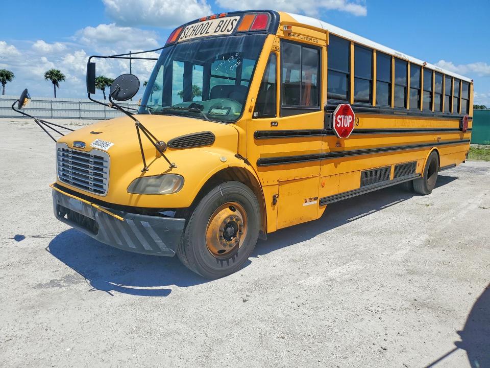 FREIGHTLINER CHASSIS 2010 with VIN 4UZABRDT6ACAN9575 - Photo from auction