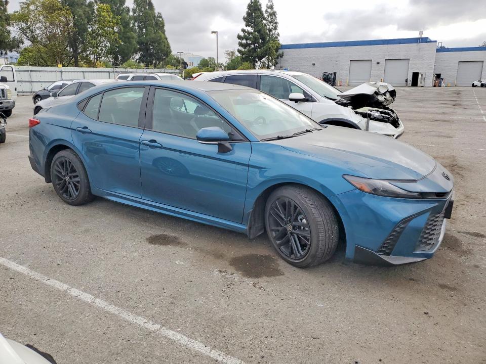 Photo 4 from auction – 2026 TOYOTA CAMRY with VIN 4T1DAACK3TU699053