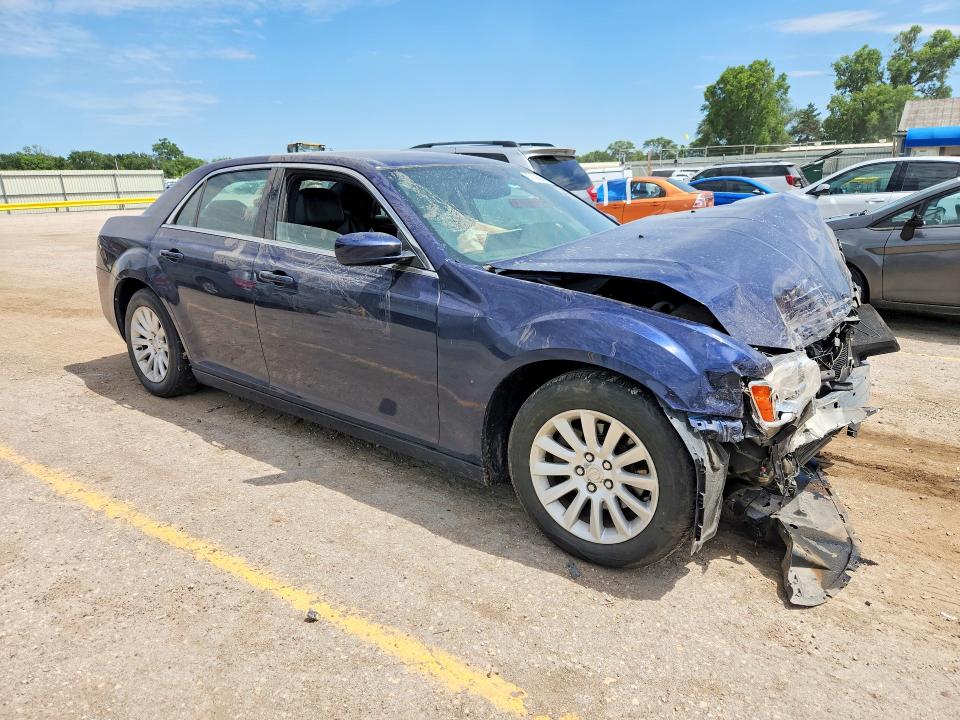 Photo 4 from auction – 2014 CHRYSLER 300 with VIN 2C3CCAAG9EH179250