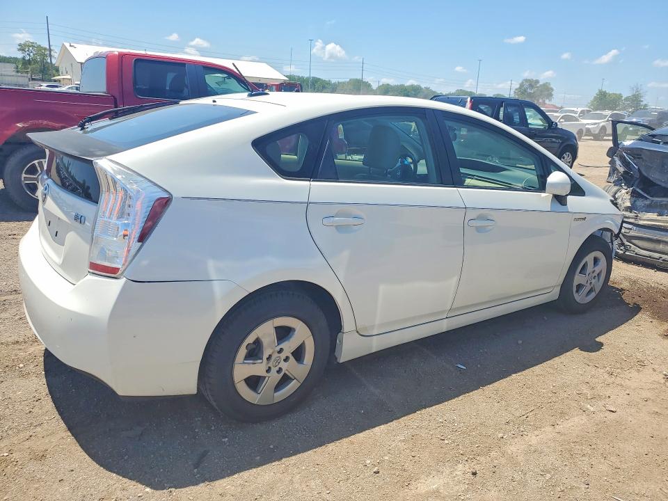 Photo 3 from auction – 2011 TOYOTA PRIUS with VIN JTDKN3DU8B1415587