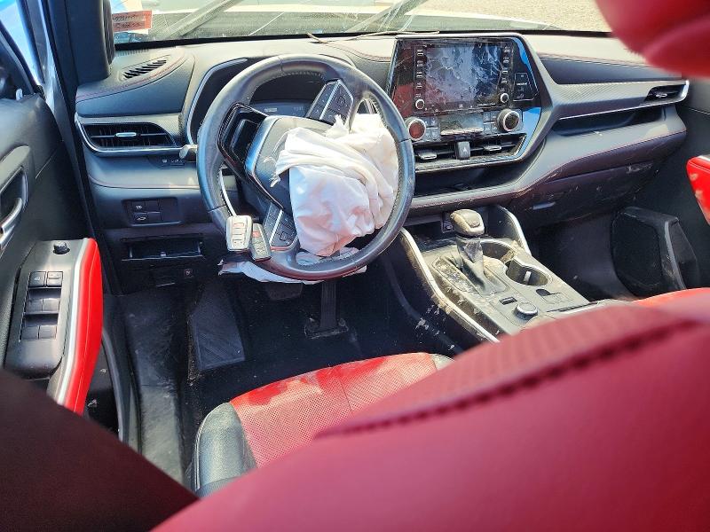 Photo 8 from auction – 2021 TOYOTA HIGHLANDER with VIN 5TDJZRBHXMS157104
