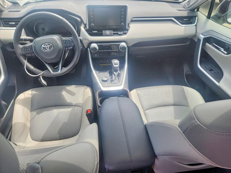 Photo 8 from auction – 2020 TOYOTA RAV4 with VIN 4T3D6RFV8LU003154