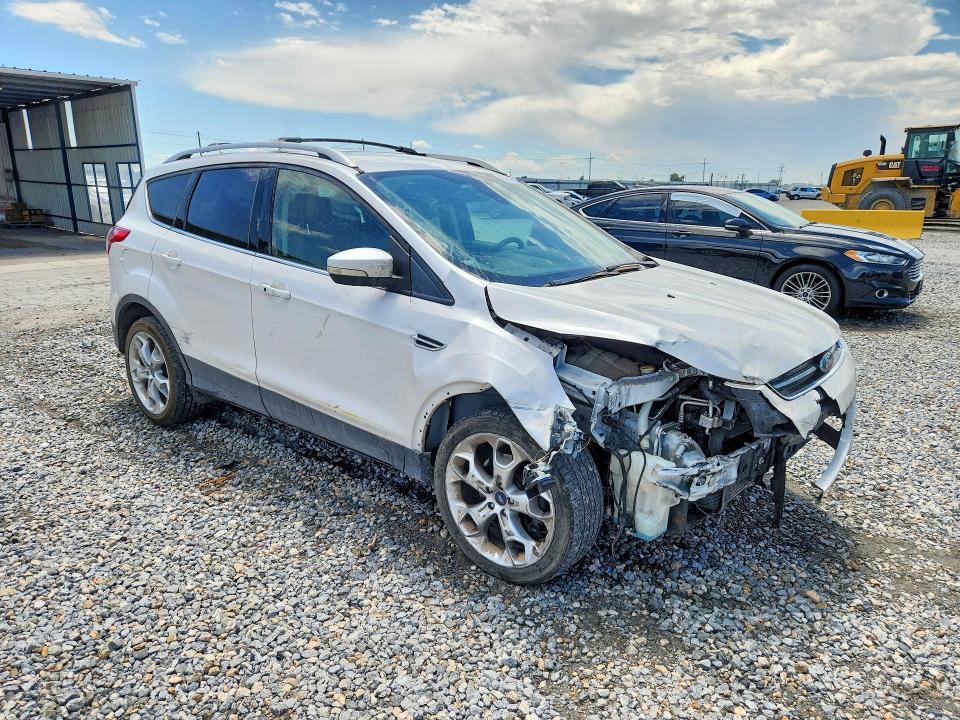 Photo 4 from auction – 2013 FORD ESCAPE with VIN 1FMCU0J93DUD38159