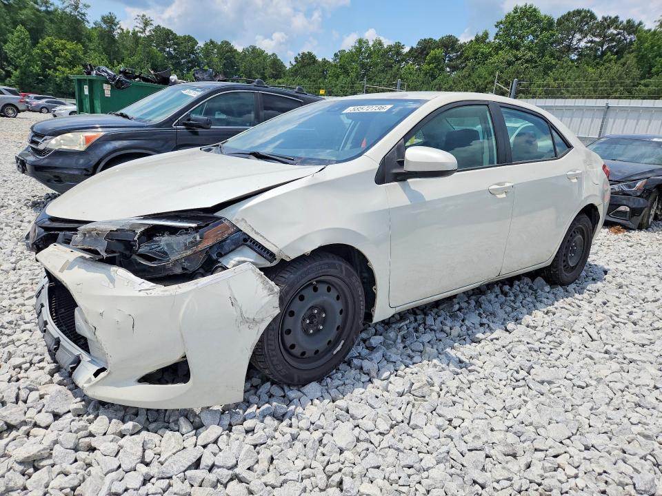 Фото 1 с аукциона – 2017 TOYOTA COROLLA с VIN 5YFBURHE3HP690961