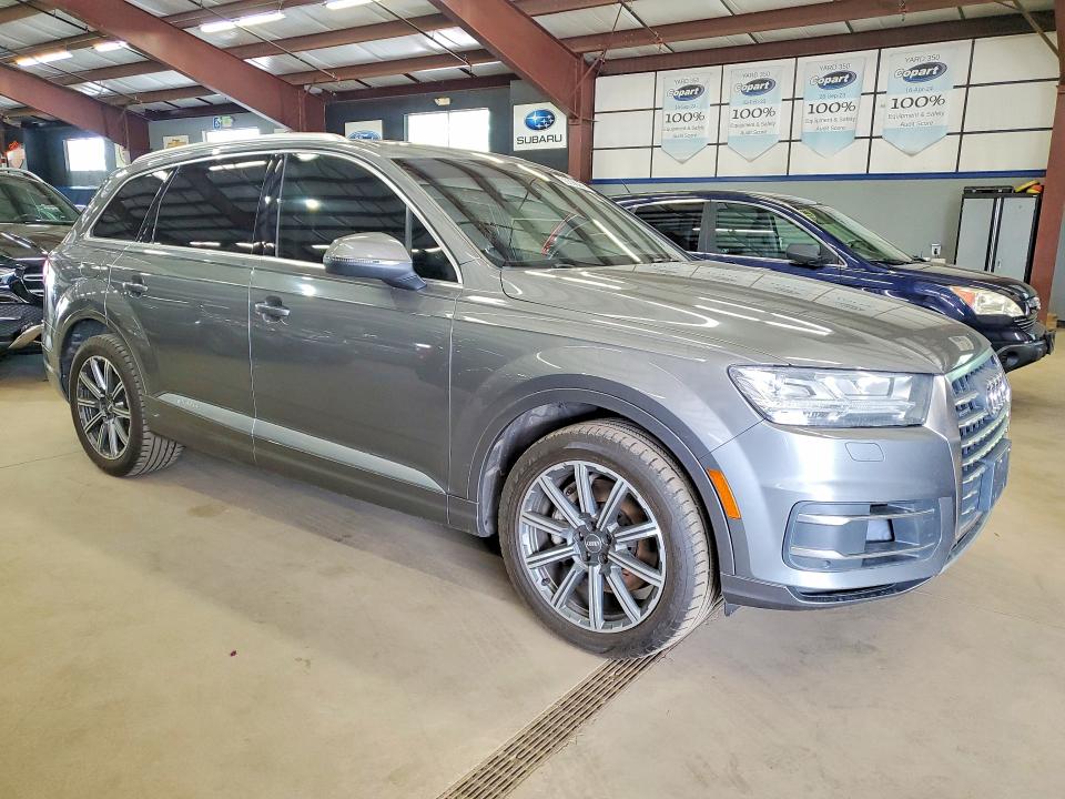 Photo 4 from auction – 2017 AUDI Q7 with VIN WA1LAAF74HD012526