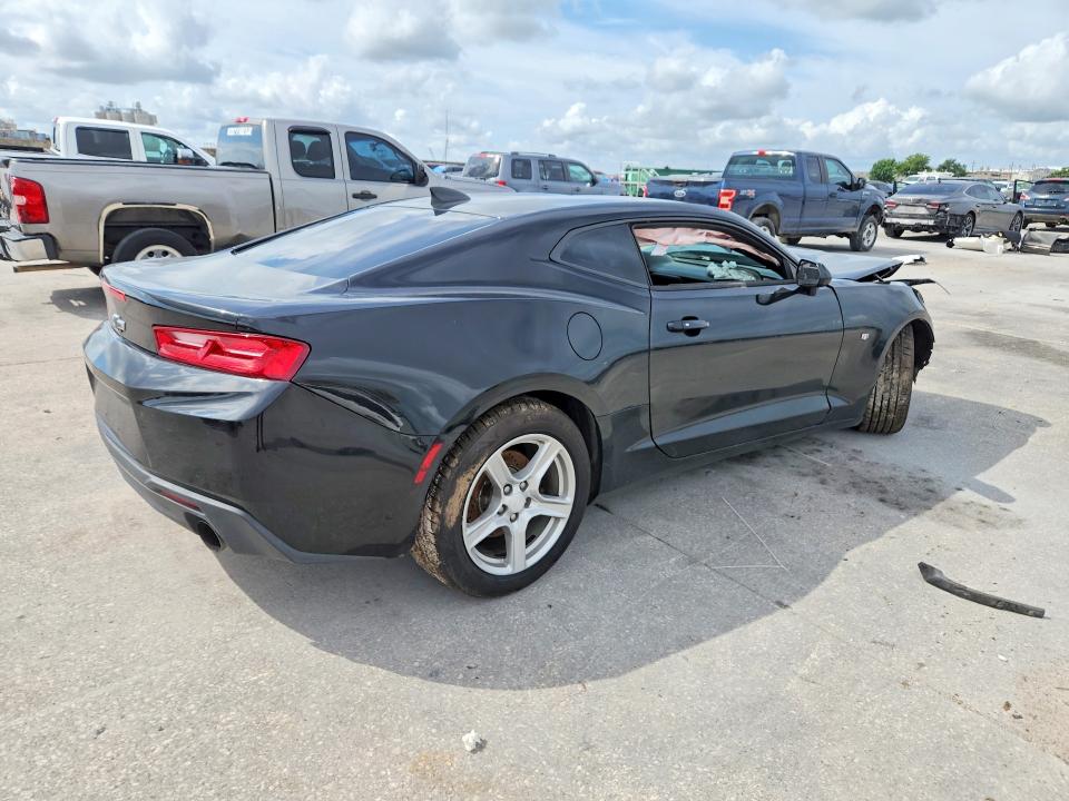 Photo 3 from auction – 2018 CHEVROLET CAMARO with VIN 1G1FA1RX2J0157844
