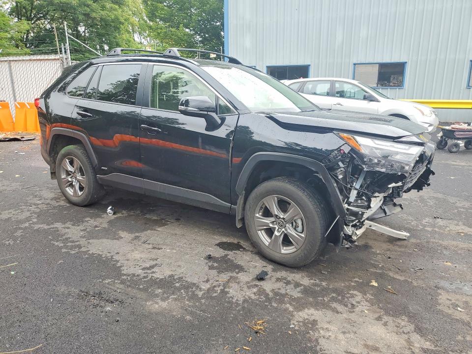 Photo 4 from auction – 2025 TOYOTA RAV4 HYBRID with VIN JTMRWRFV2SD313477
