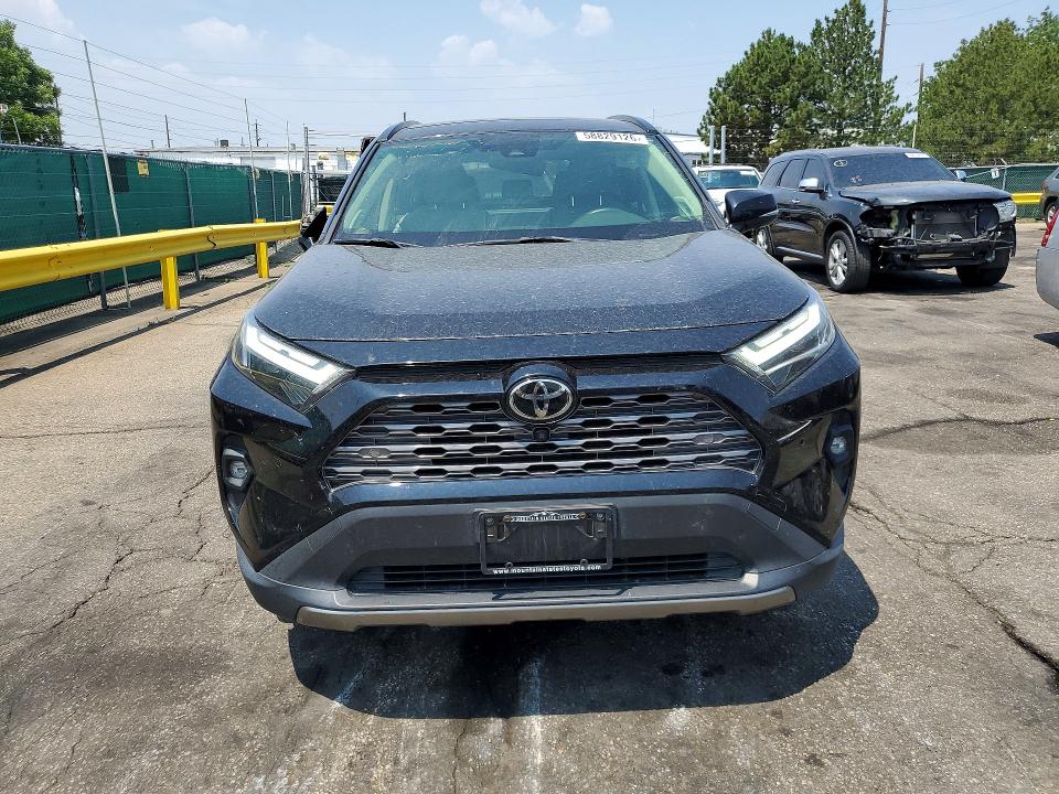 Photo 5 from auction – 2022 TOYOTA RAV4 with VIN JTMN1RFV2ND085403
