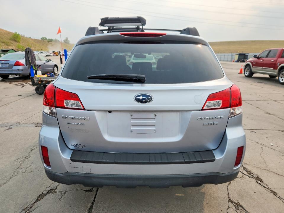 Photo 6 from auction – 2014 SUBARU OUTBACK with VIN 4S4BRDNC8E2208773
