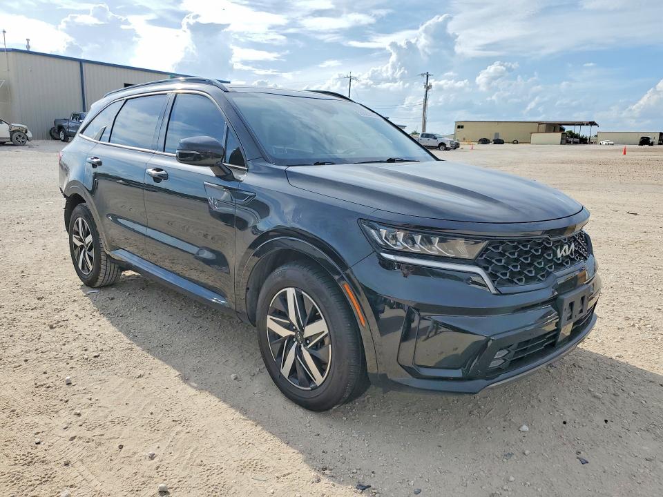 Photo 4 from auction – 2022 KIA SORENTO with VIN 5XYRH4LF9NG122056