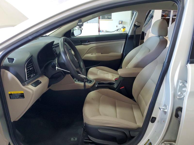 Photo 7 from auction – 2017 HYUNDAI ELANTRA with VIN 5NPD84LF8HH178769
