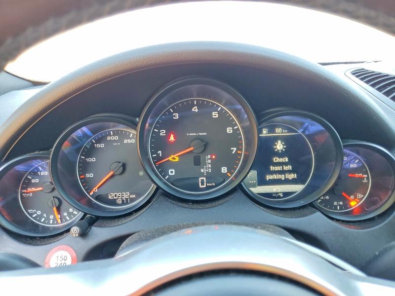 Photo 9 from auction – 2017 PORSCHE CAYENNE with VIN WP1AA2A25HKA81511