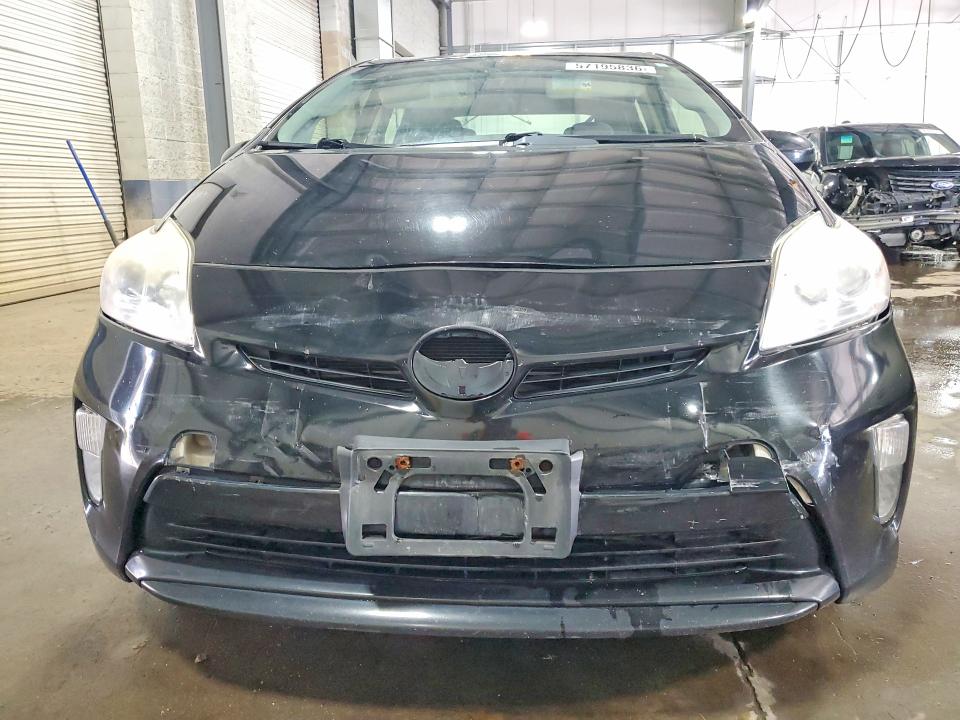 Photo 5 from auction – 2012 TOYOTA PRIUS with VIN JTDKN3DU5C1516216
