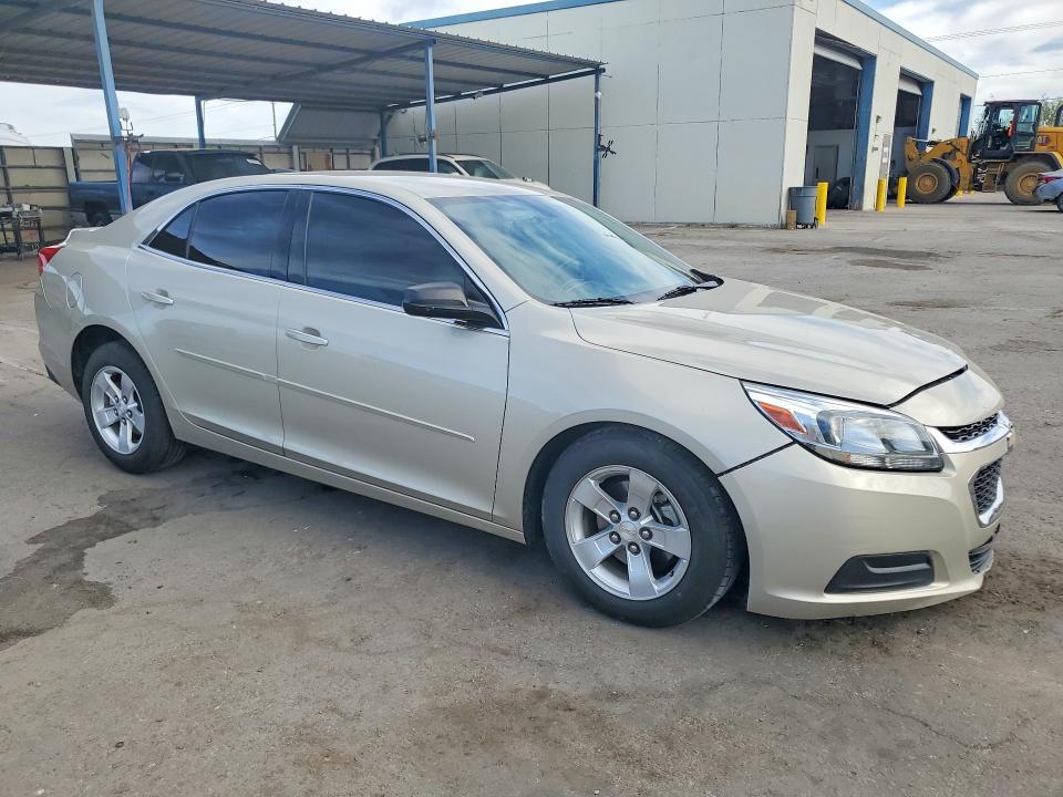 Photo 4 from auction – 2015 CHEVROLET MALIBU with VIN 1G11B5SLXFF200871