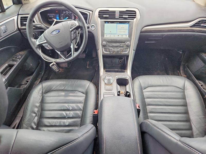 Photo 8 from auction – 2017 FORD FUSION with VIN 3FA6P0HD2HR334898