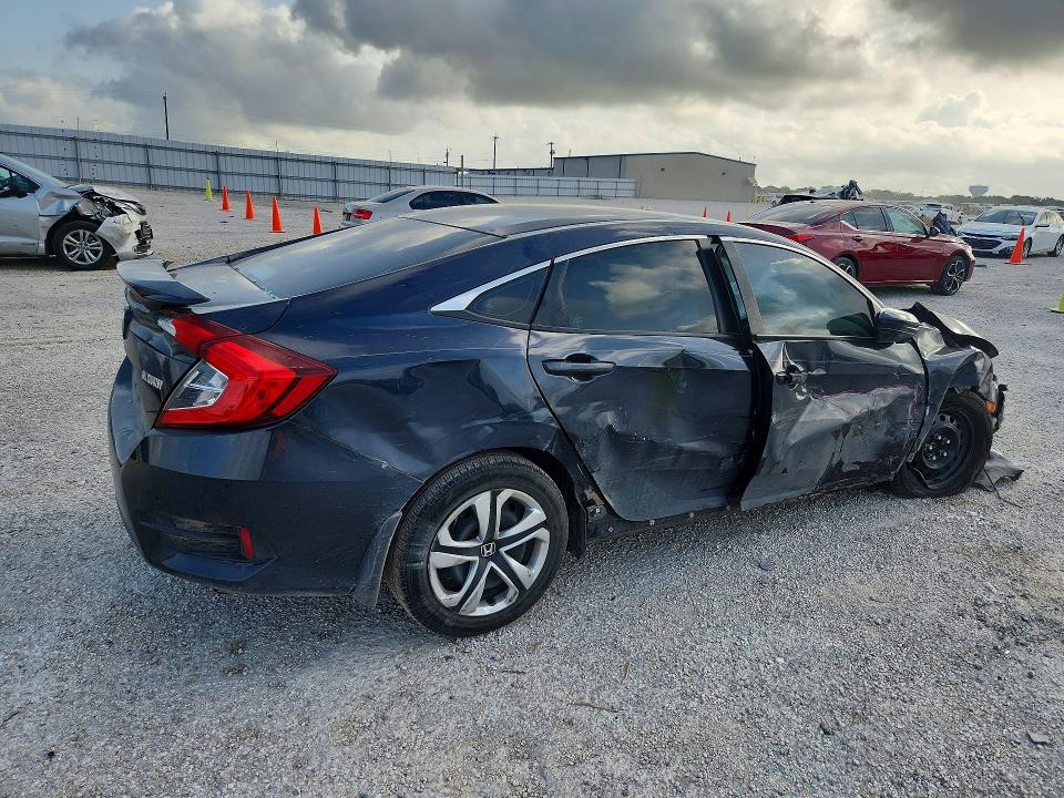 Photo 3 from auction – 2018 HONDA CIVIC with VIN 2HGFC2F59JH550134
