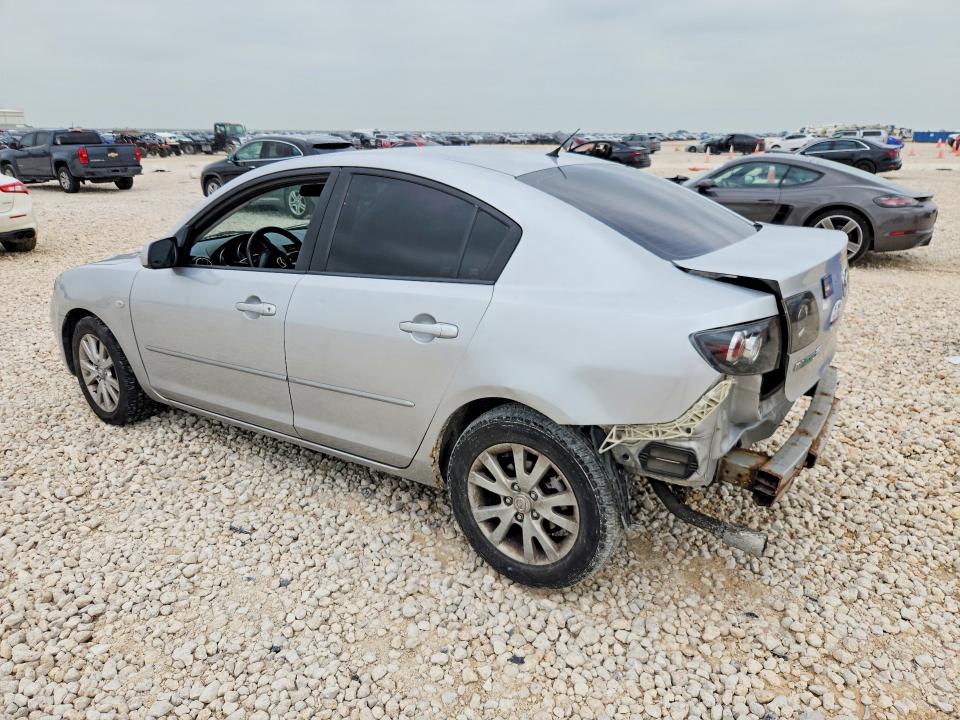Photo 2 from auction – 2008 MAZDA 3 with VIN JM1BK32F181851607