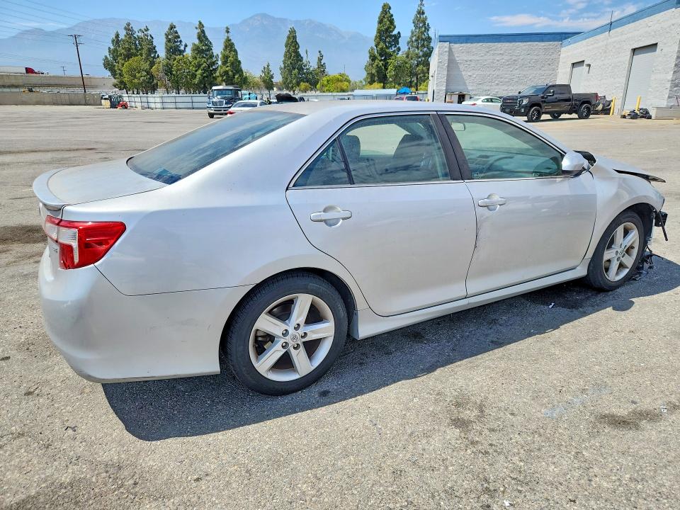 Photo 3 from auction – 2014 TOYOTA CAMRY with VIN 4T1BF1FK7EU448138