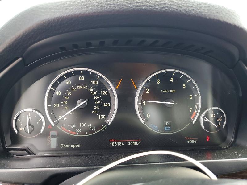 Zdjęcie 9 z aukcji – 2018 BMW X5 z VIN 5UXKT0C55J0V99873