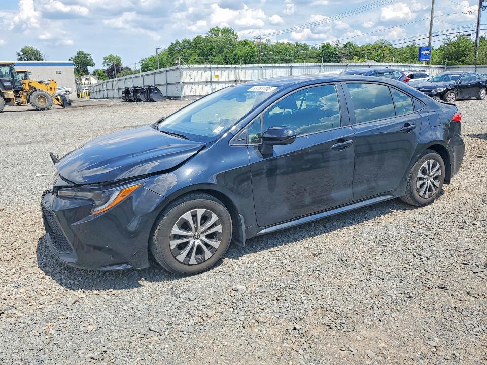TOYOTA COROLLA 2022 z numerem VIN JTDEAMDE7NJ047012 - Zdjęcie z aukcji