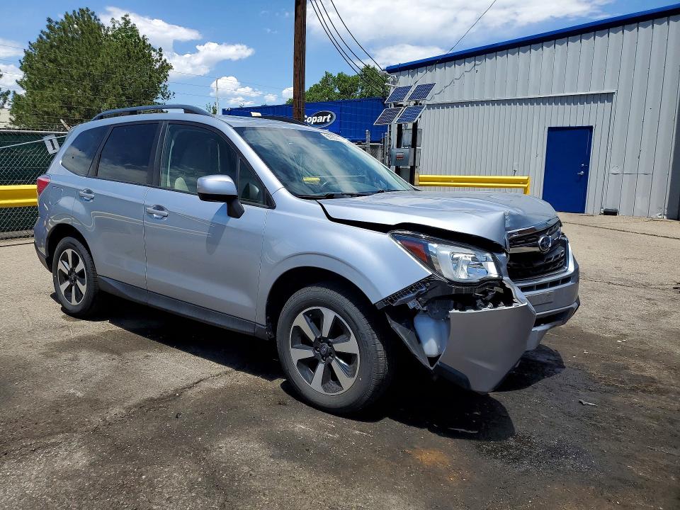 Photo 4 from auction – 2017 SUBARU FORESTER with VIN JF2SJAGC1HH808271