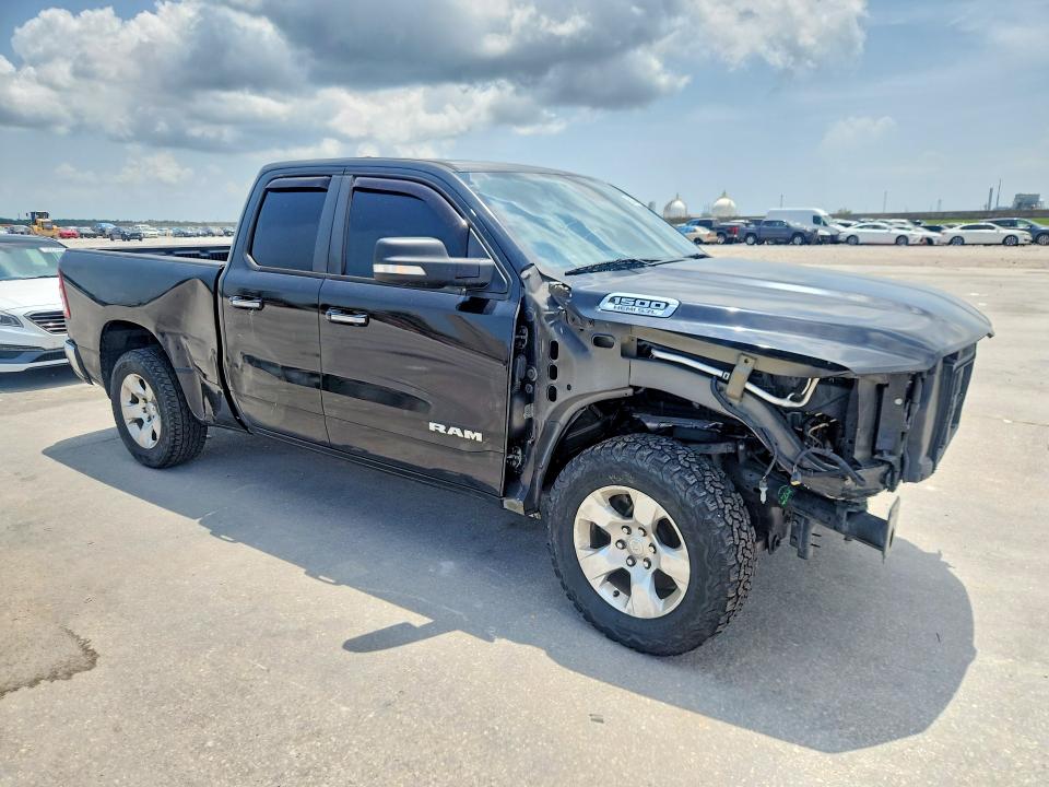 Photo 4 from auction – 2019 RAM 1500 with VIN 1C6RREBT2KN761417